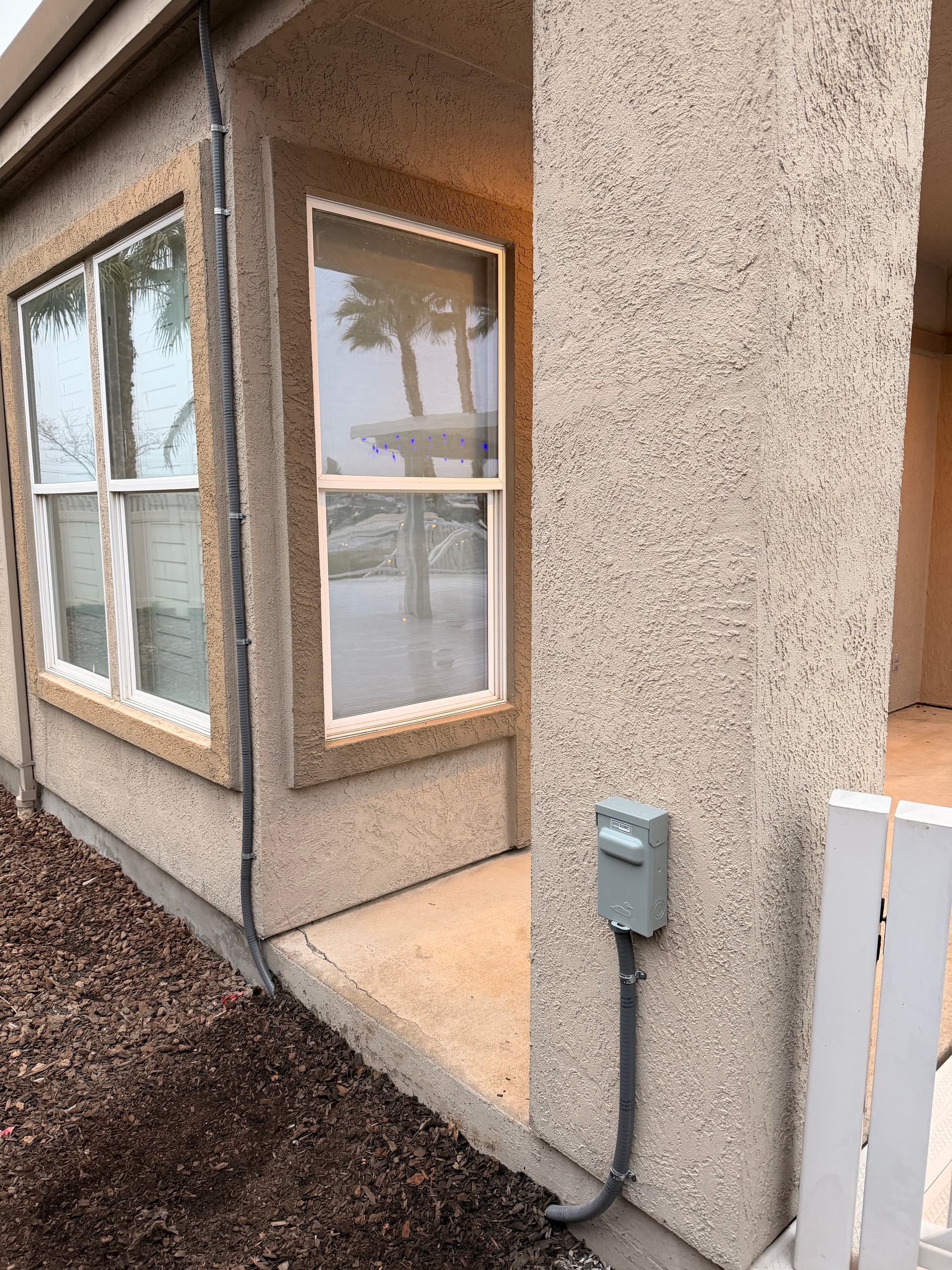 Gallery photos for Hamilton Electric Spa Disconnect Installation: Image #1