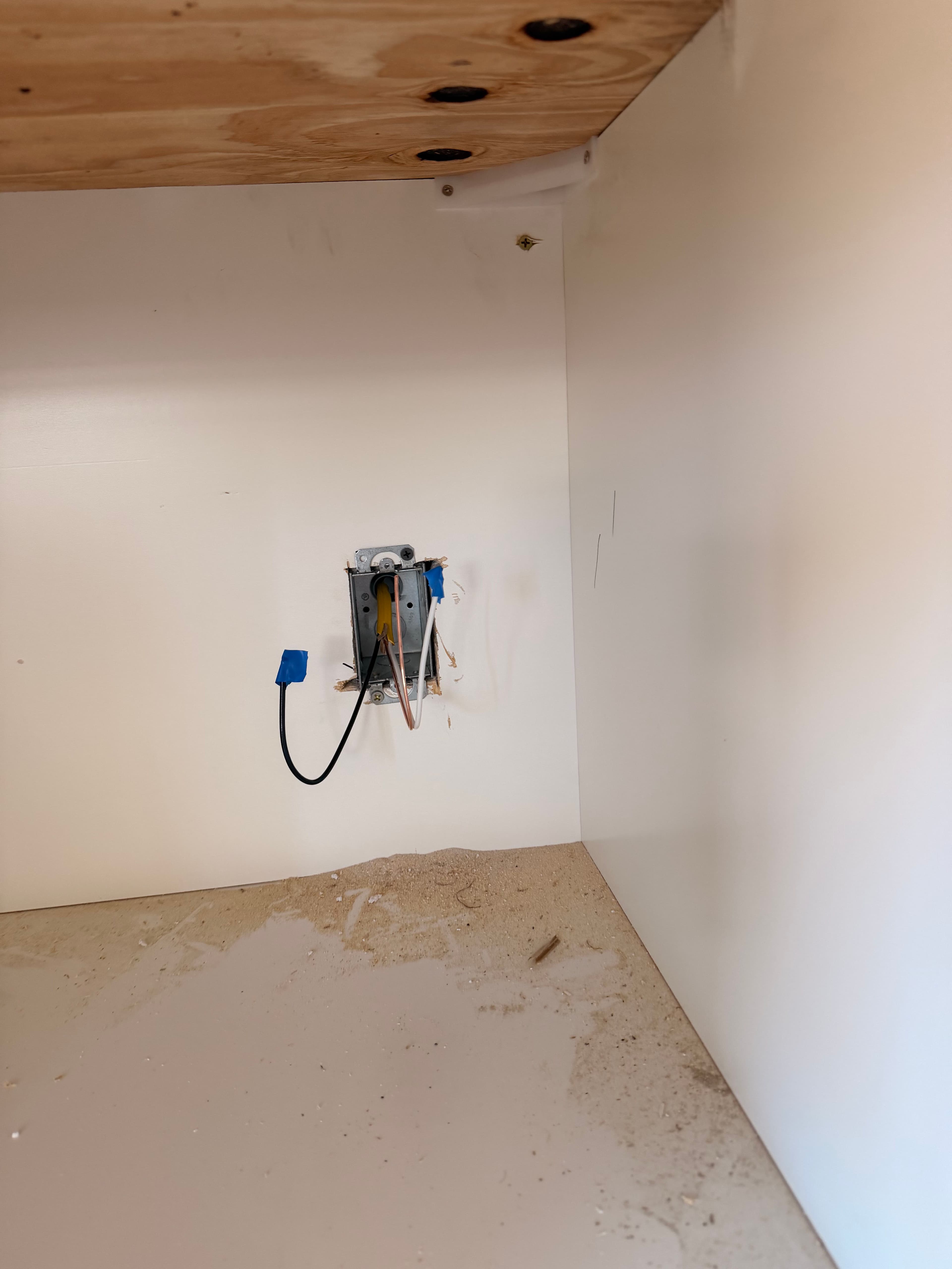 Project Kitchen Remodel Outlet Placement Done Right image