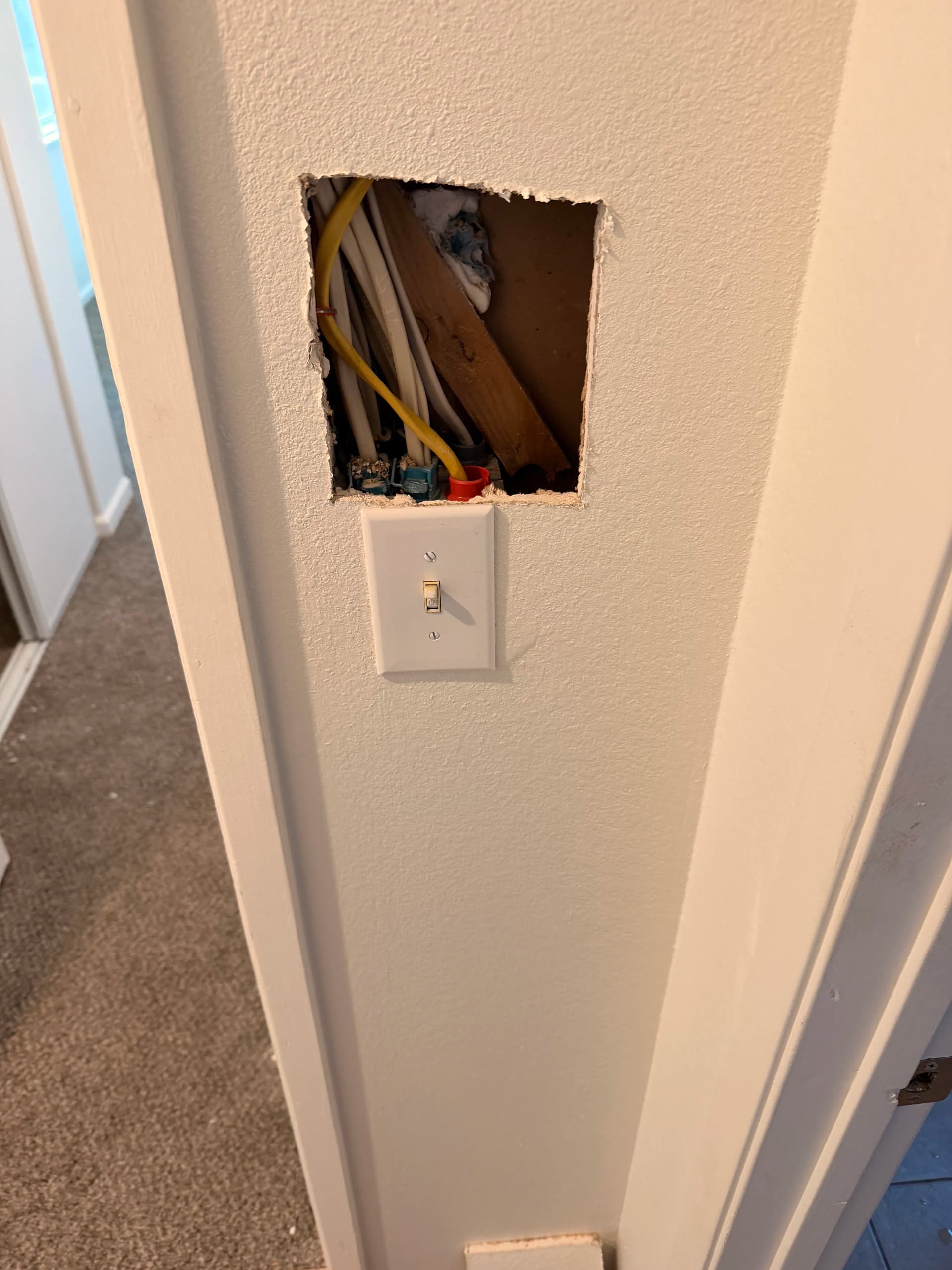 Gallery photos for Light Fixture Troubleshooting That Actually Finds the Problem: Image #3