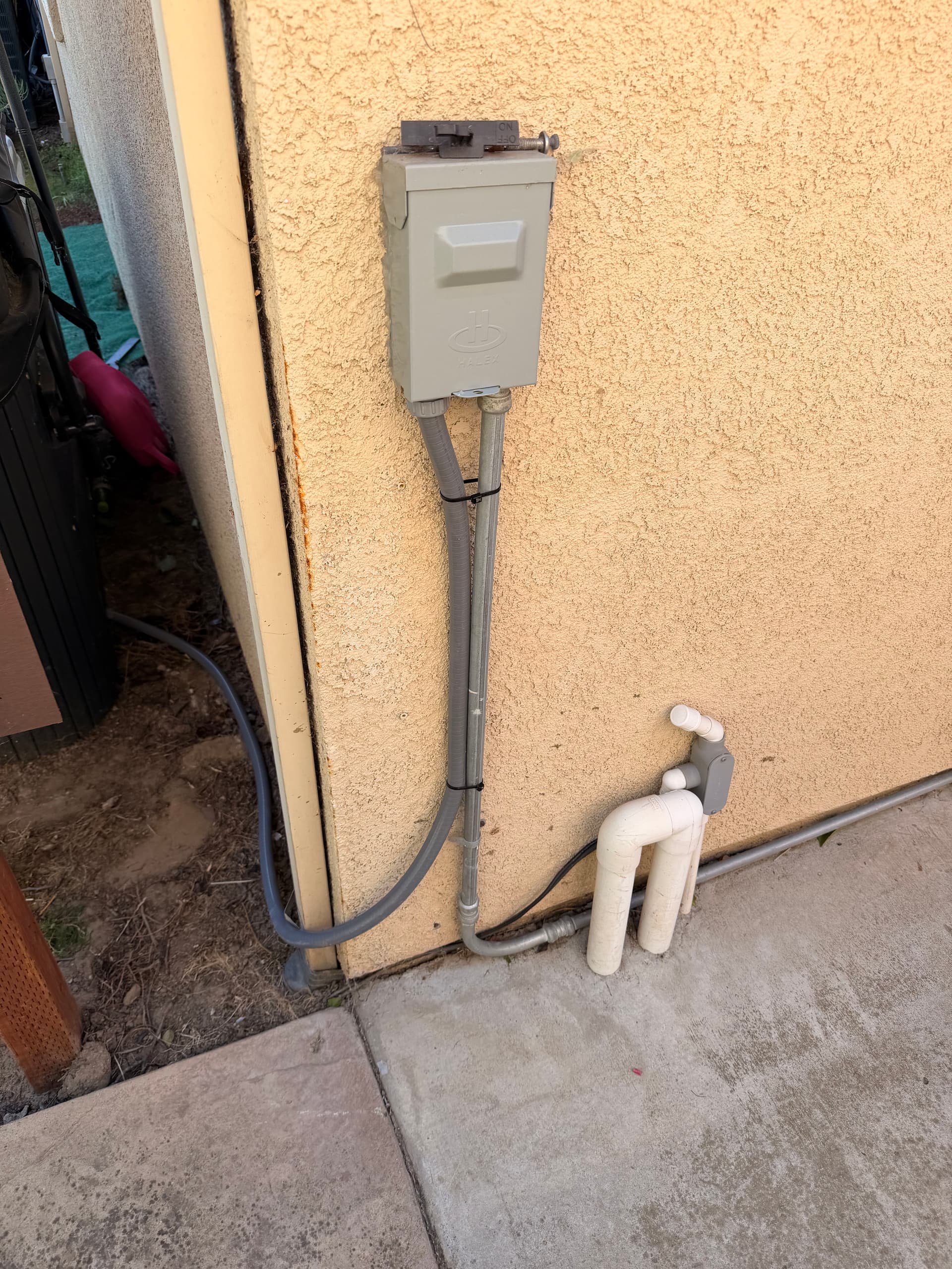 Hot Tub Not Heating Up? The Fix Starts at the Power Source image