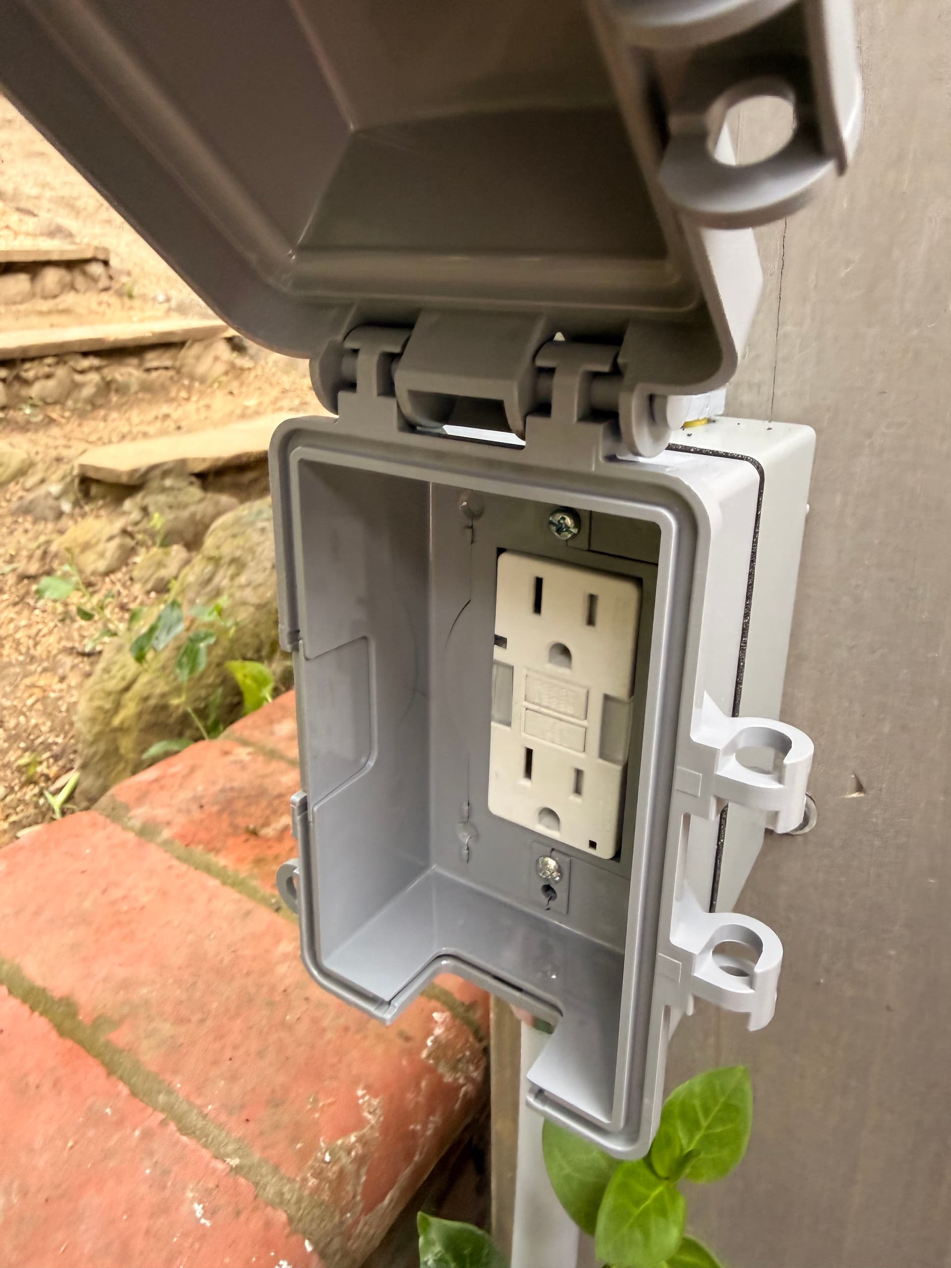 Gallery photos for Outdoor Outlet Repair and Upgrade Done Right: Image #3