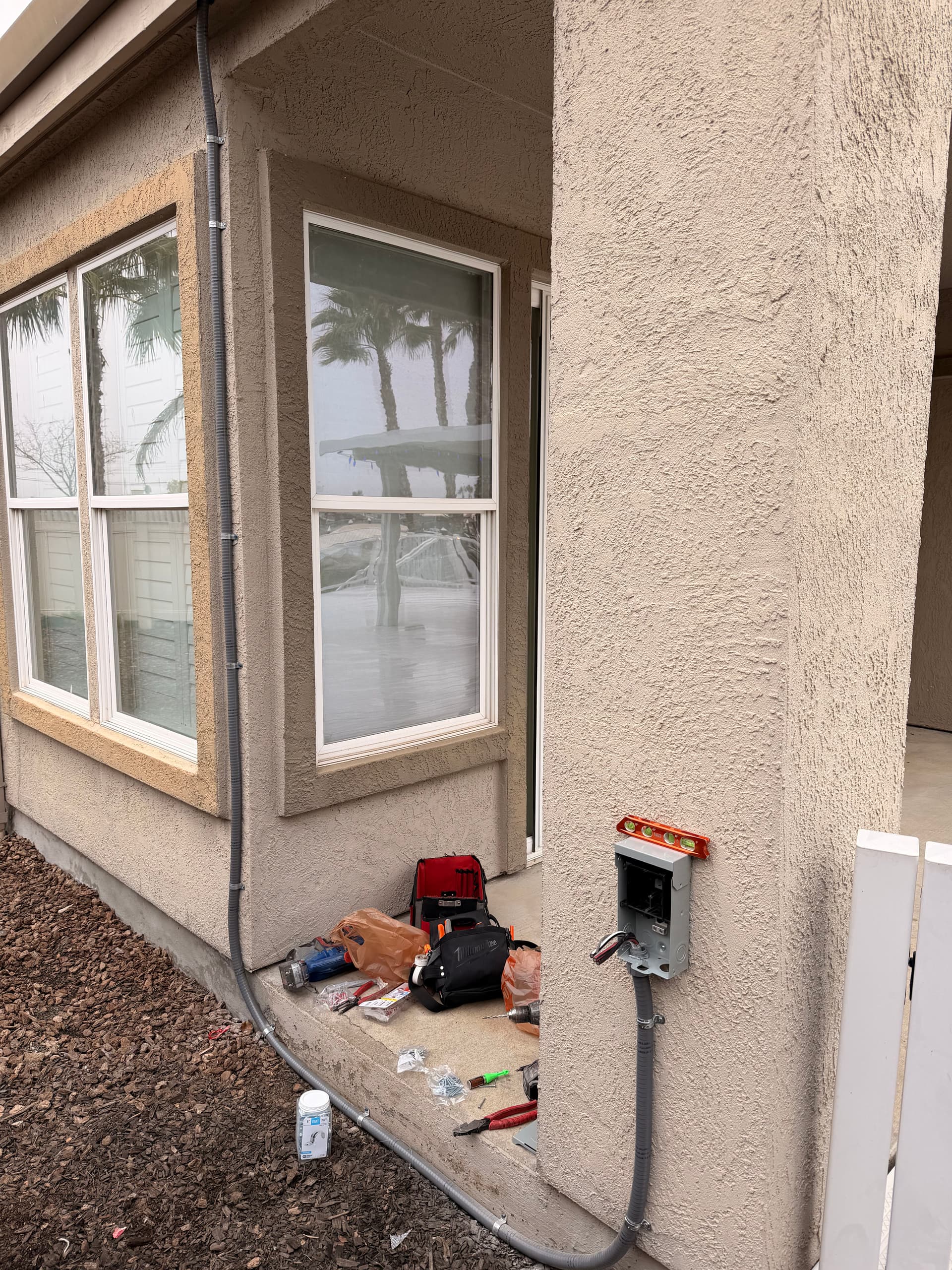 Gallery photos for Hamilton Electric Spa Disconnect Installation: Image #4