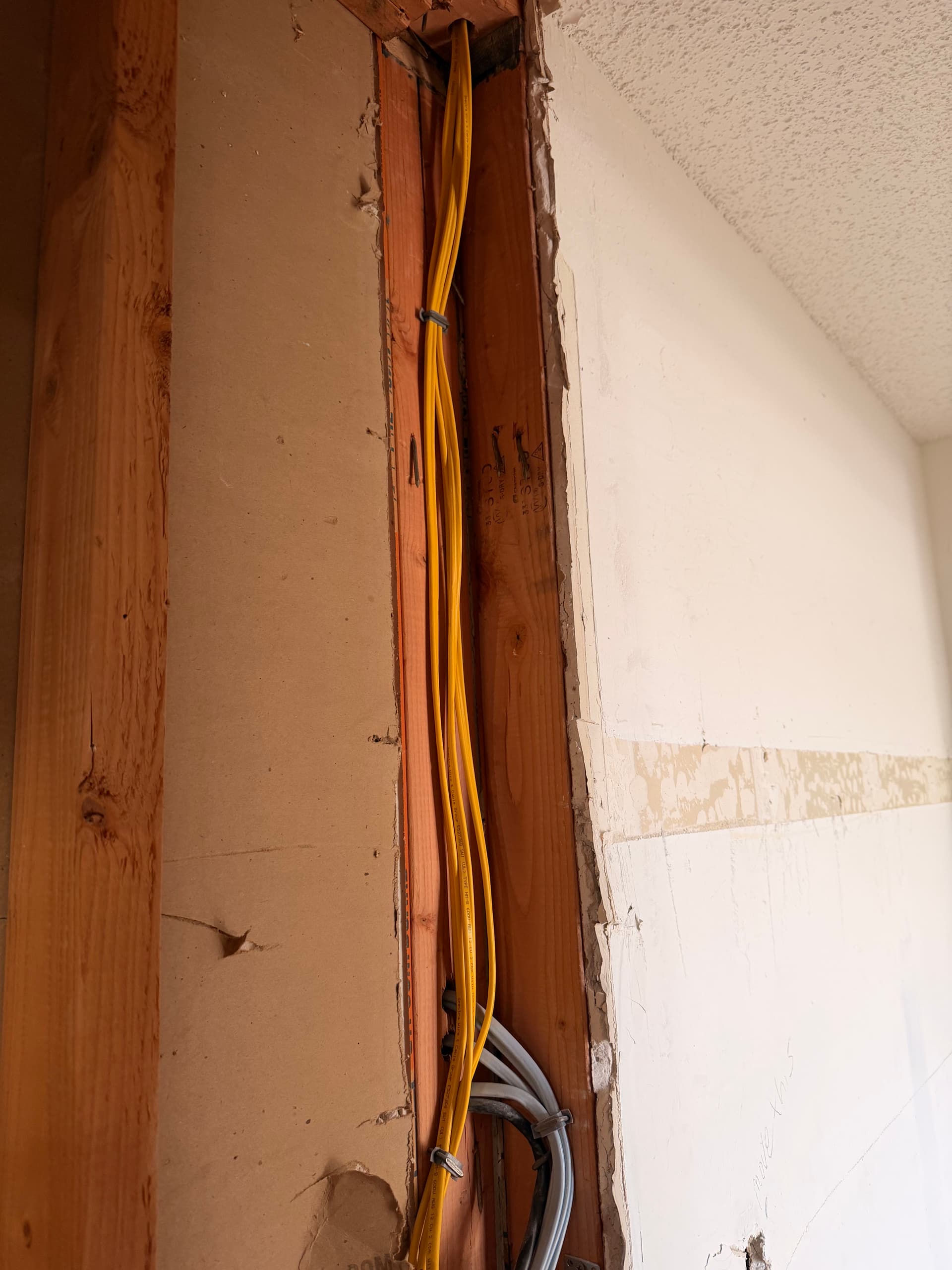 Gallery photos for Electrical Precision in Renovation and Bathroom Update: Image #3