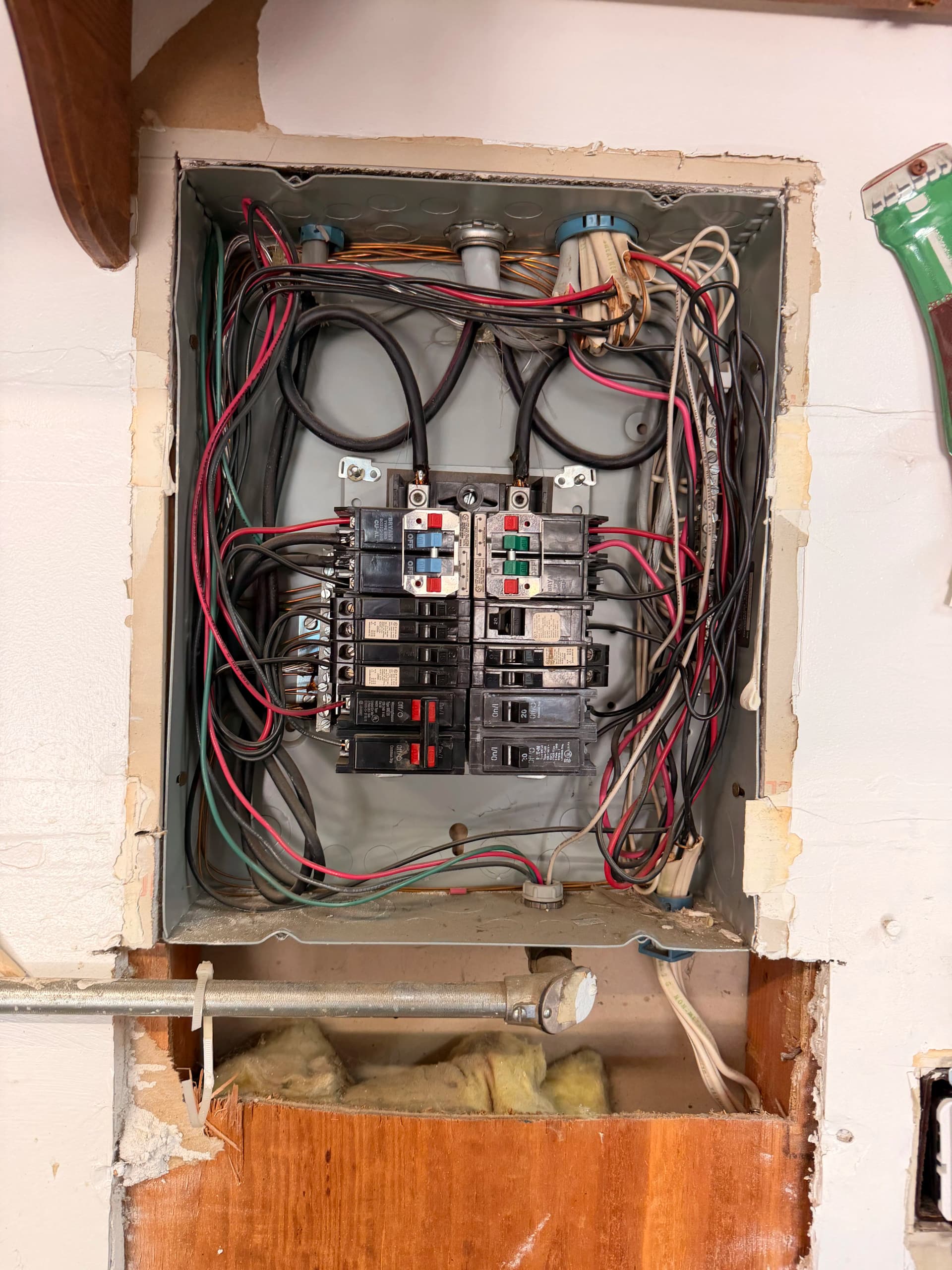 Gallery photos for Tripping GFCI Outlet Traced Back to a Bad Breaker: Image #2