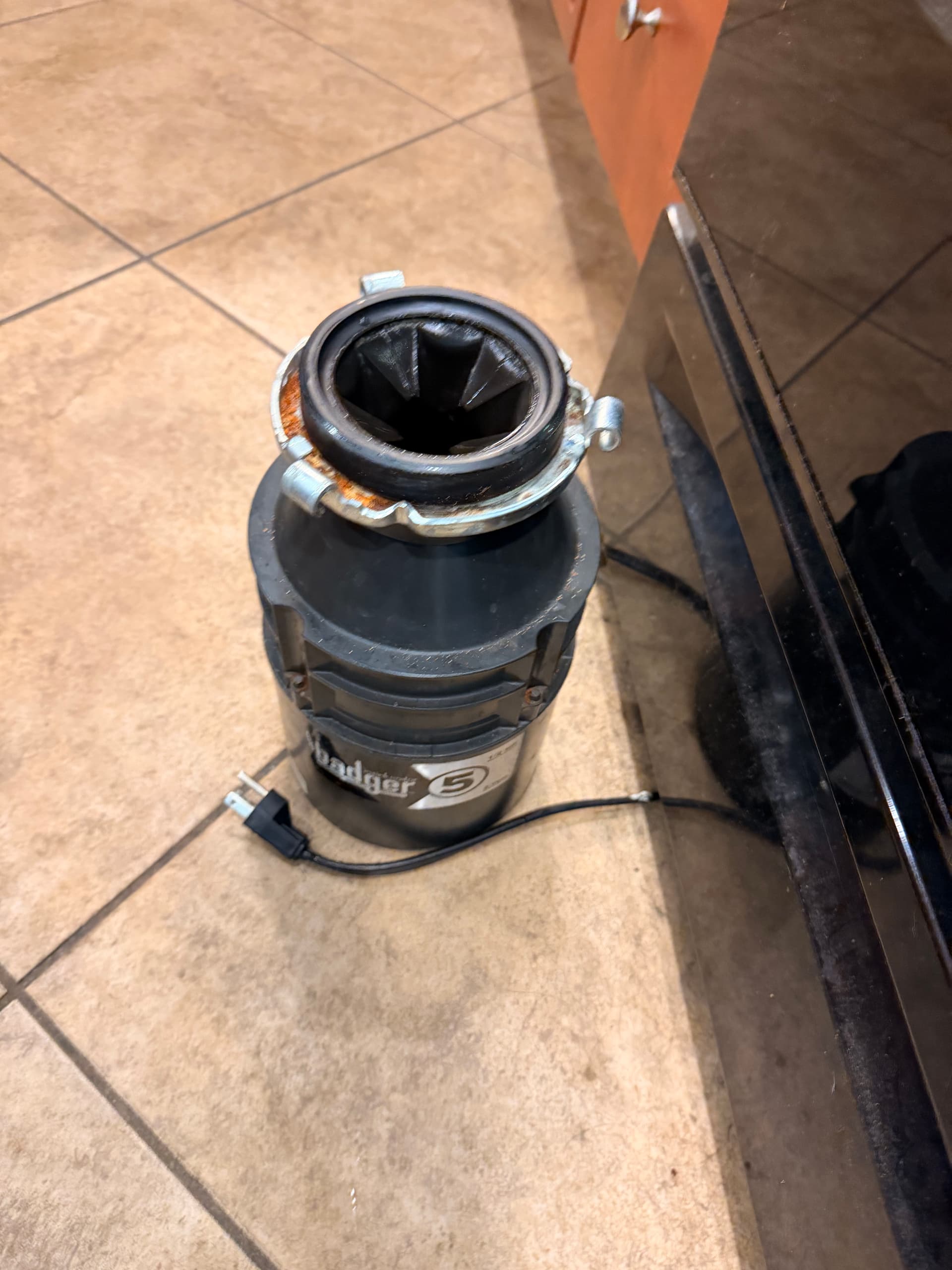 Gallery photos for Efficient Garbage Disposal Upgrade: Image #4