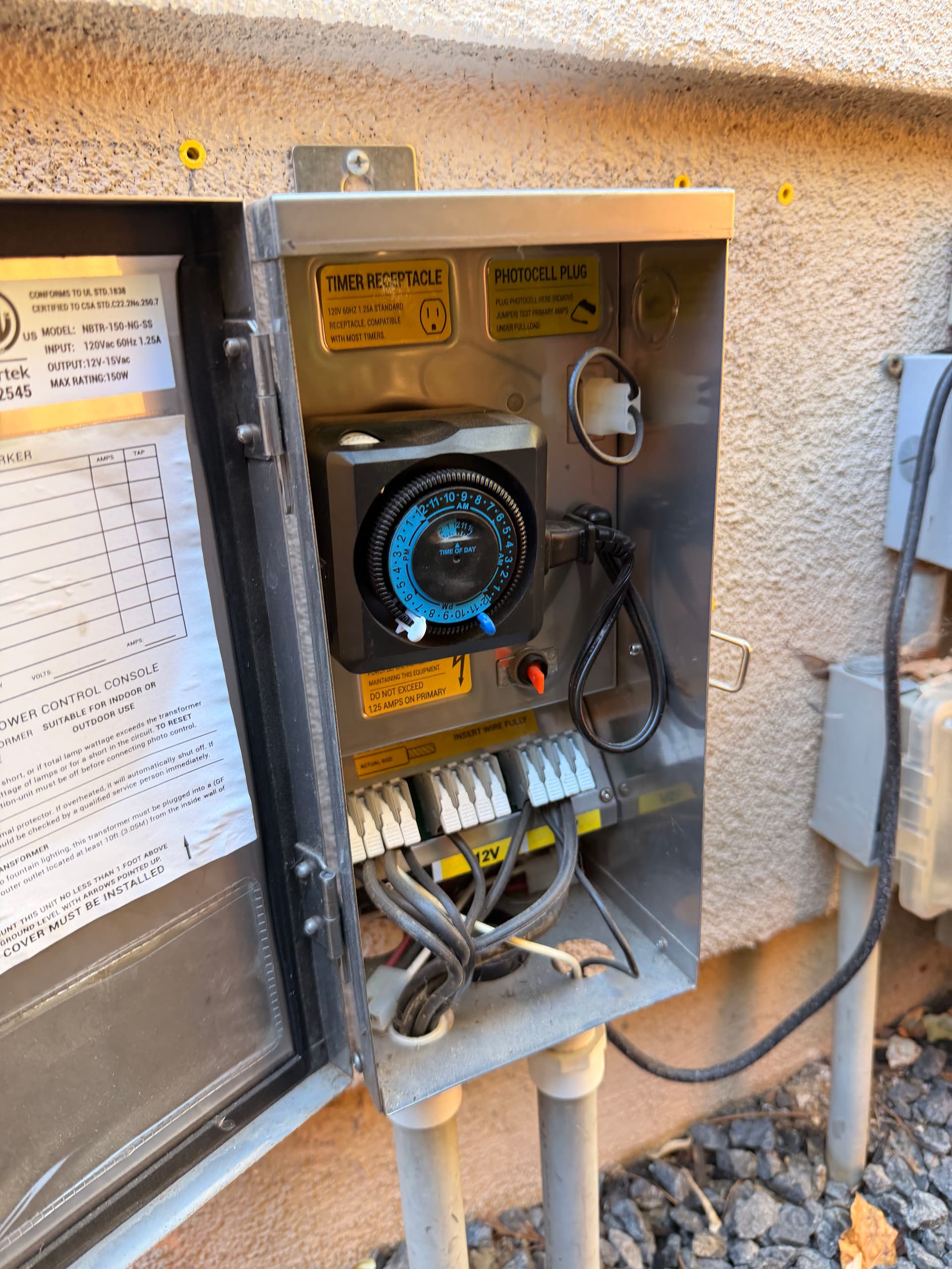 Gallery photos for Landscape Lighting Repair - Splice Fix and Fixture Swap: Image #3